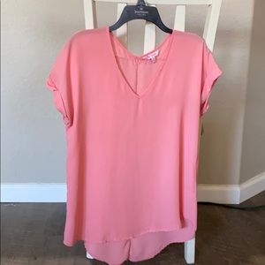 Cute pink top